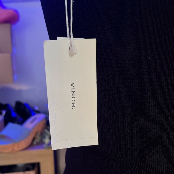 VINCE Cropped Tank in Black Size XS - Picture 4 of 6